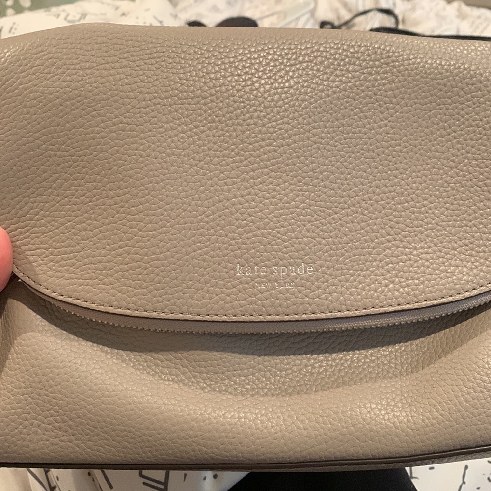 Kate spade crossbody like new used once - Picture 5 of 5